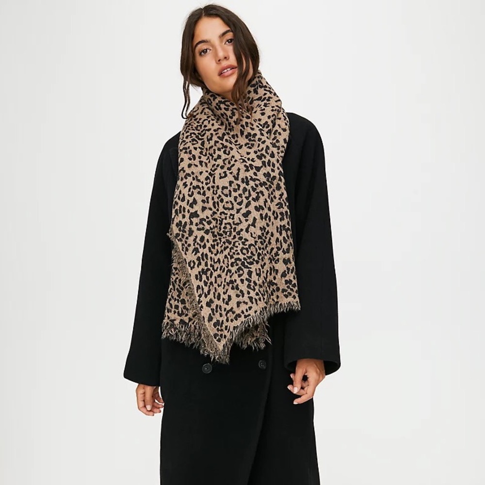 NWT Wilfred Leopard Blanket Scarf SOLD OUT